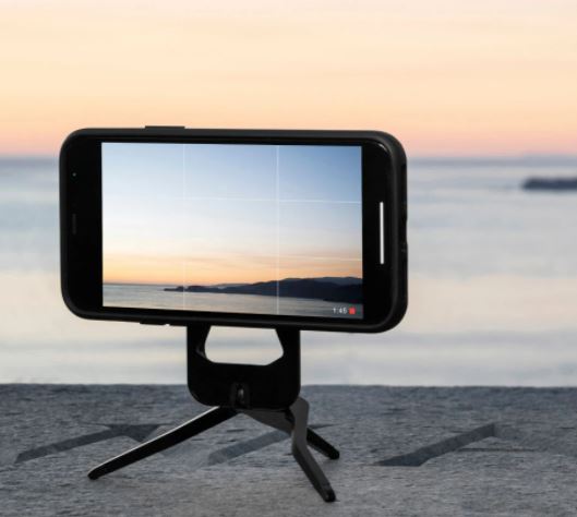 External synced image