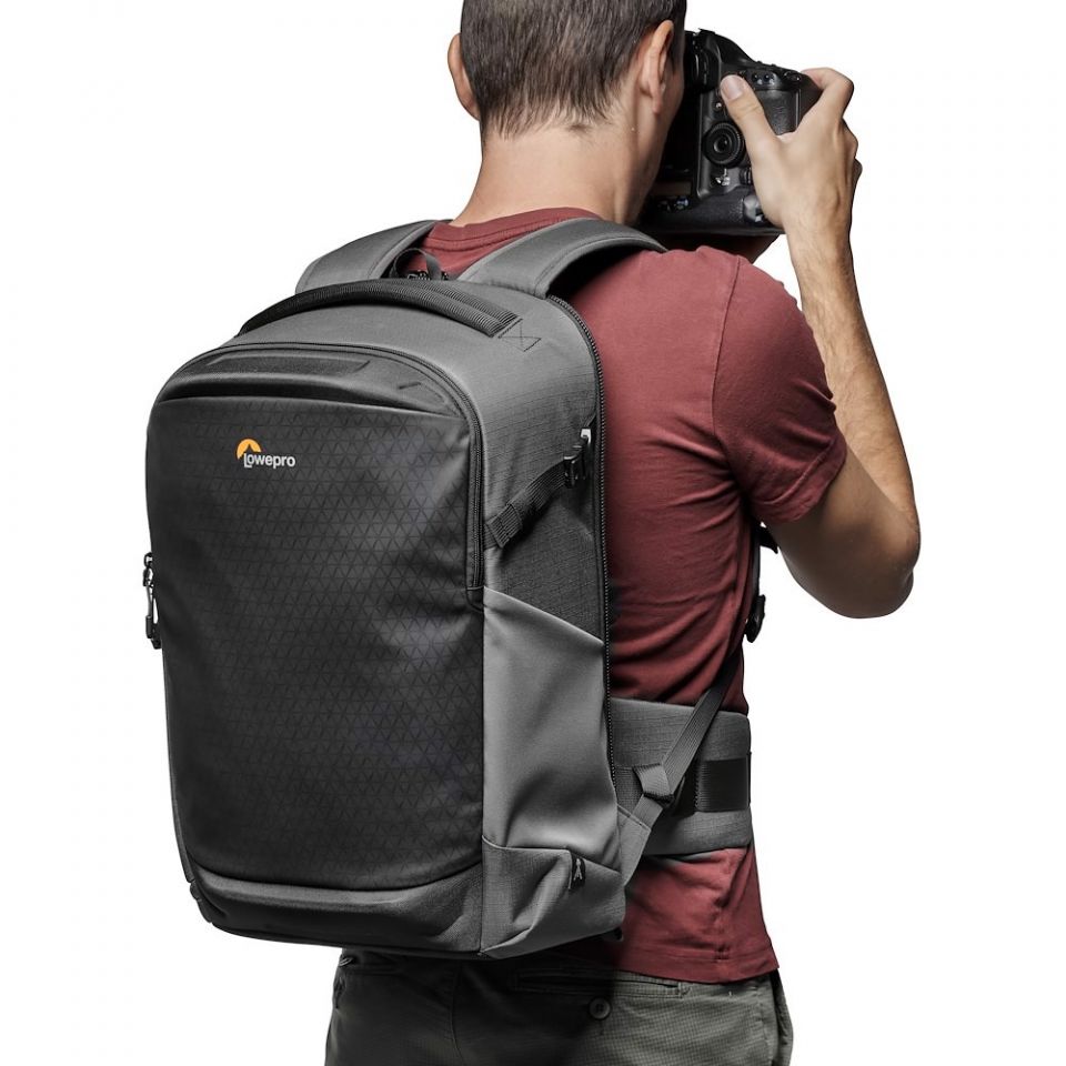 External synced image