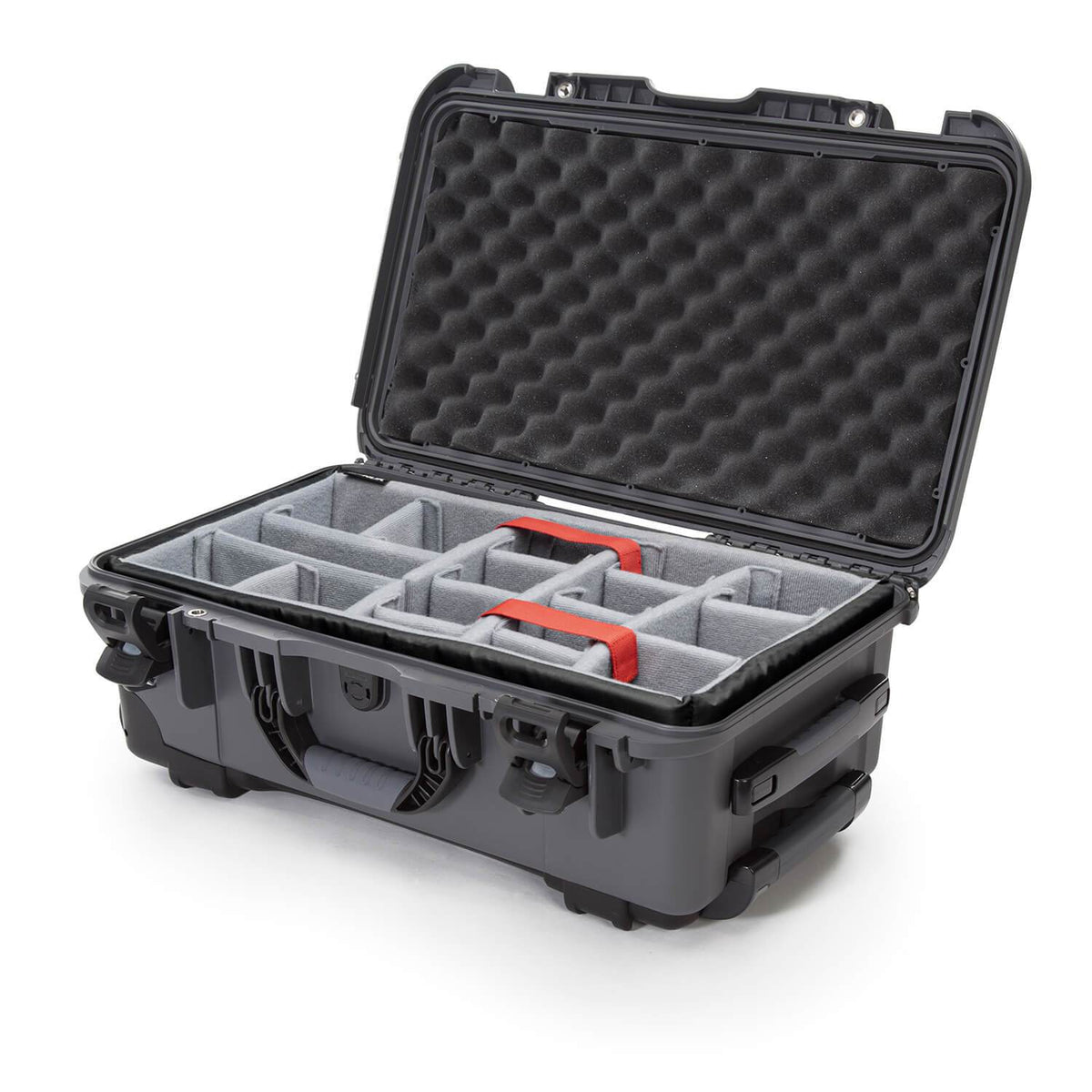 935 Nanuk Case w/padded divider - Graphite